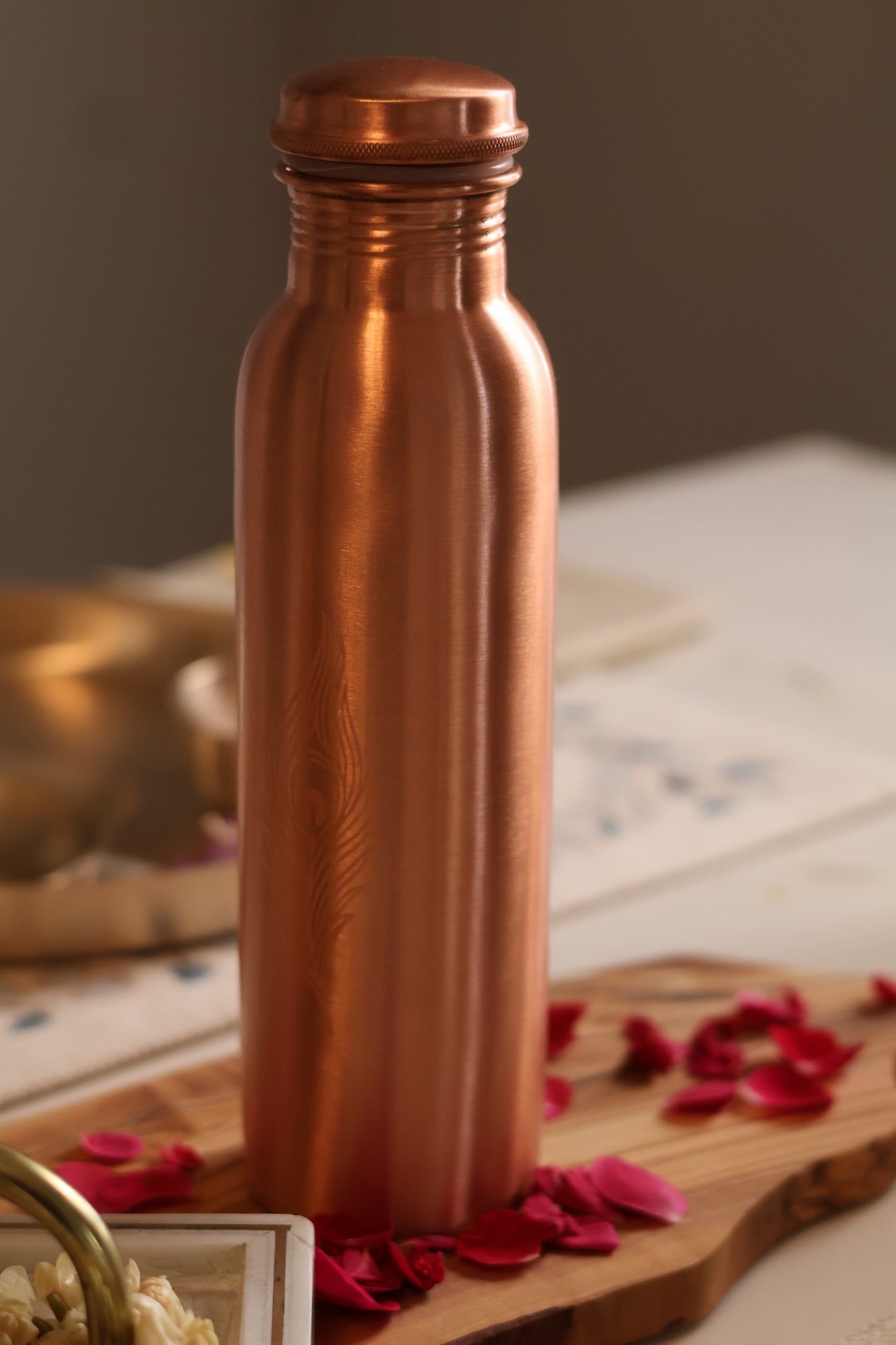 Polished Copper Water Bottle with Feather Motif – 950ml
