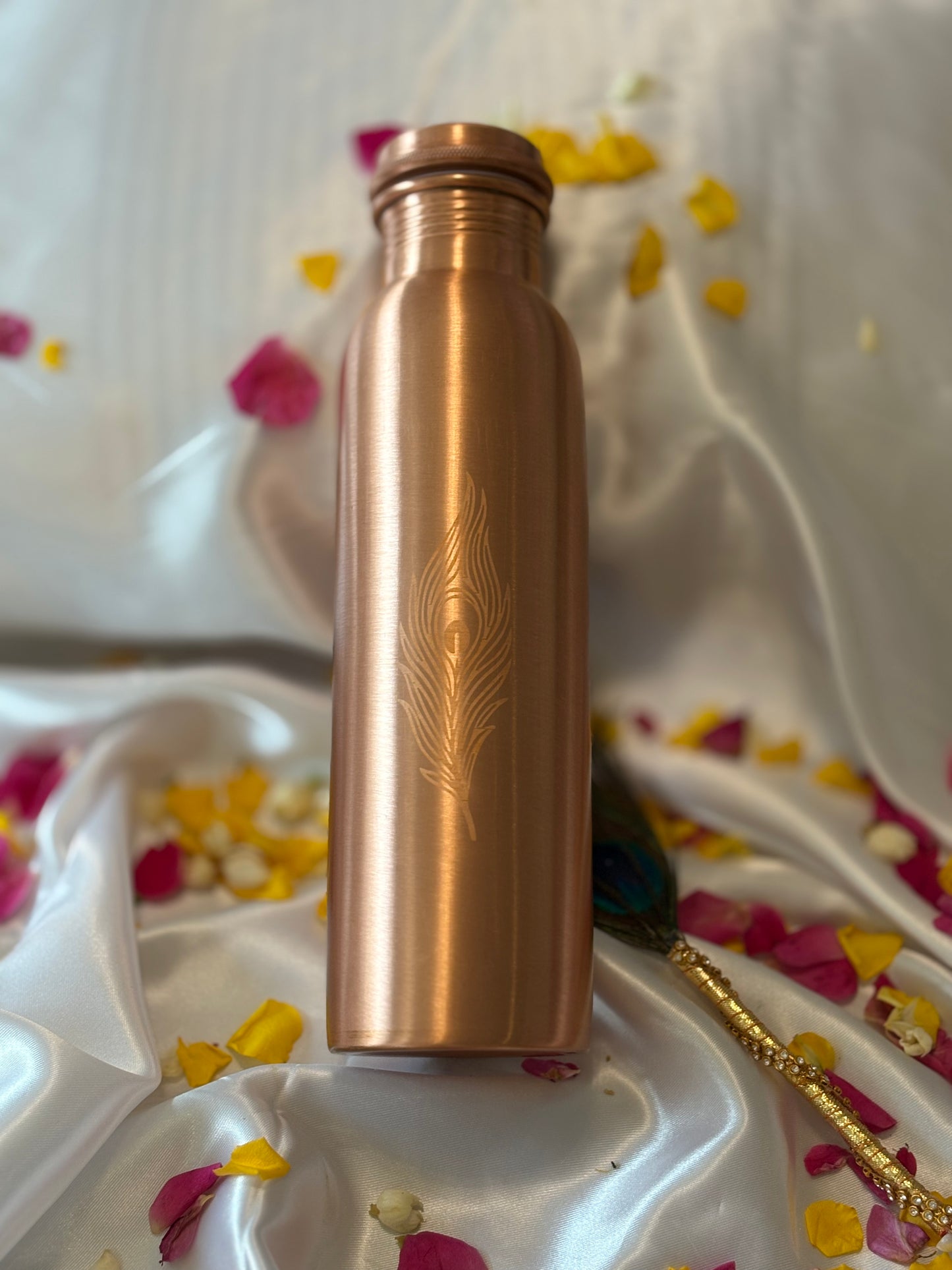 Polished Copper Water Bottle with Feather Motif – 950ml